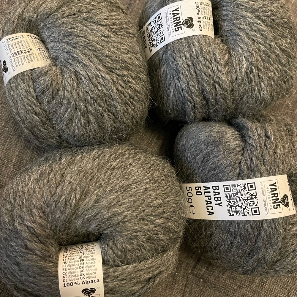 Charcoal Gray Bulky Baby Alpaca Yarn